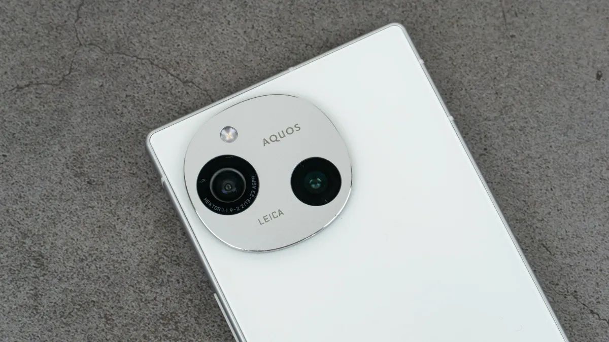 Sharp Aquos R9